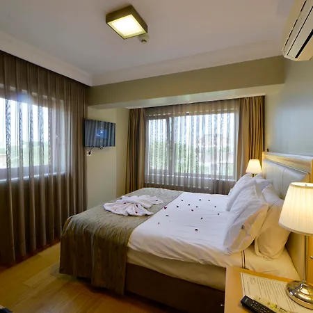 Отель Agora Life - Special Class 4*