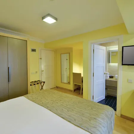 Agora Life - Special Class Hotel