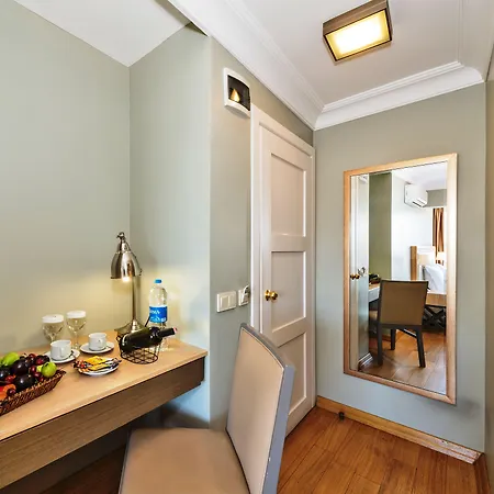 Agora Life - Special Class Hotel