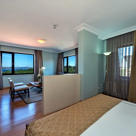 Hotel Agora Life - Special Class 4*