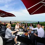 Agora Life - Special Class Hotel