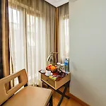 Hotel Agora Life - Special Class 4*