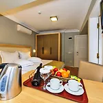 Hotel Agora Life - Special Class 4*
